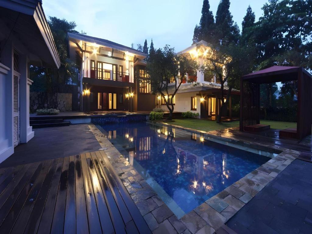 Taman Dayu Golf Club And Resort Prigen Esterno foto