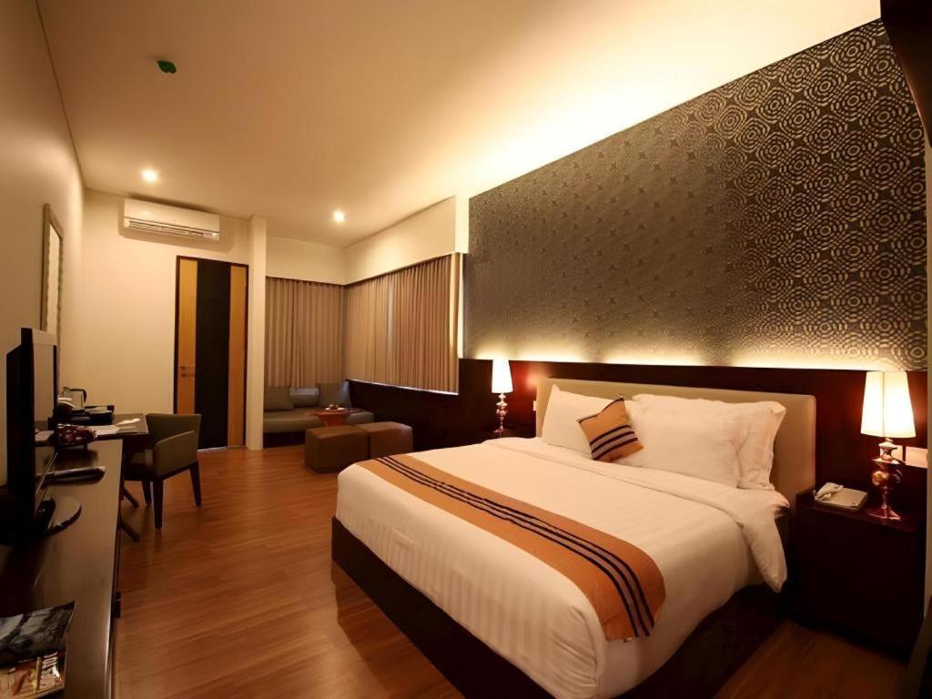 Taman Dayu Golf Club And Resort Prigen Esterno foto