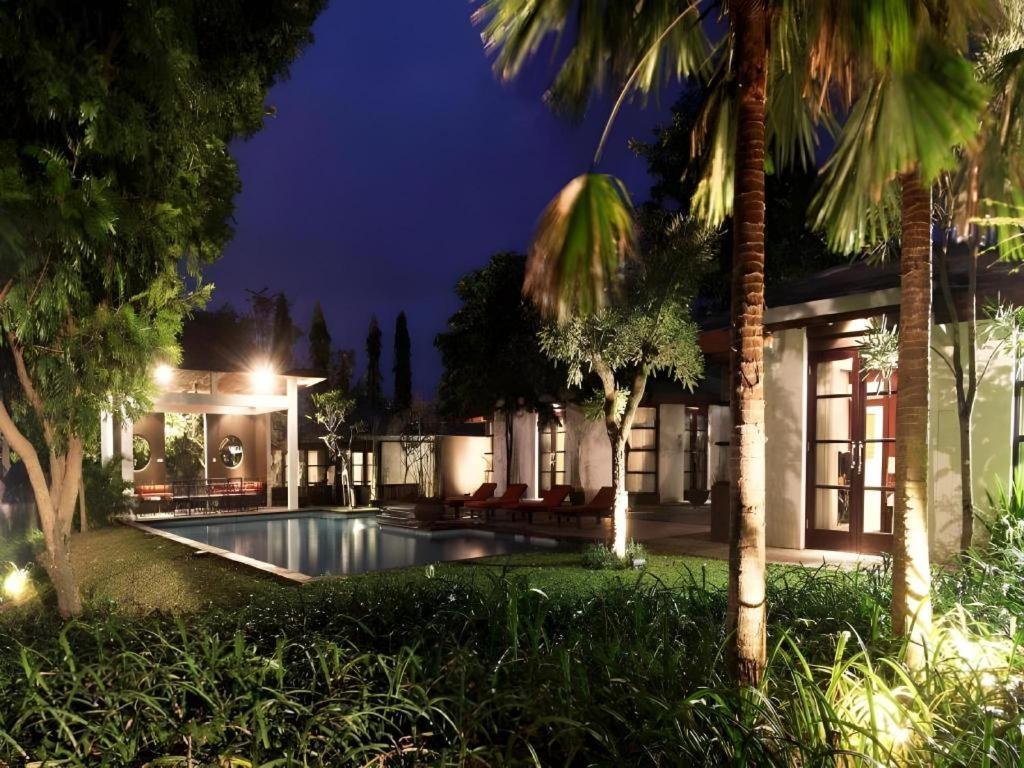 Taman Dayu Golf Club And Resort Prigen Esterno foto
