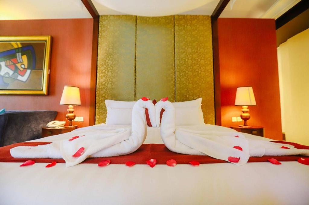Taman Dayu Golf Club And Resort Prigen Esterno foto